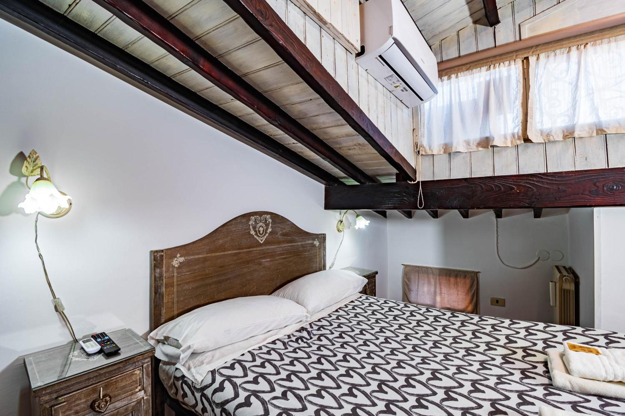 Casa Trasteverina Рим Екстериор снимка