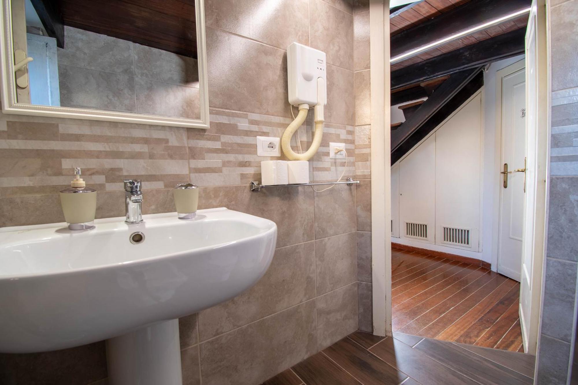 Casa Trasteverina Рим Екстериор снимка